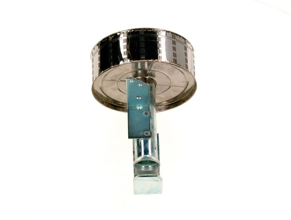 Kreisförmiger Metallbrenner von Bosch mit einem montierten Halter aus silberfarbenem Stahl. Der Brenner hat eine glatte Oberfläche und ist aufrecht positioniert.